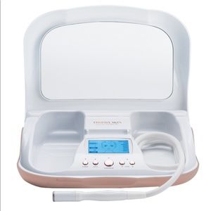 TROPHY SKIN MicrodermMD